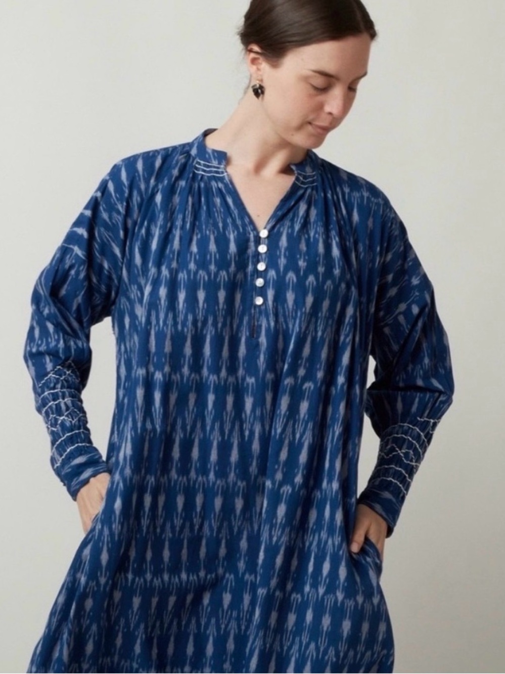 V.DE..VINSTER Blue Ikat Handloom Cotton Midi Dress - Medium cotton minimalist